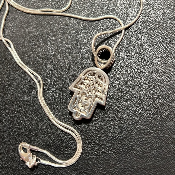 Silver 925 chain and hamsa charm - Picture 2 of 2